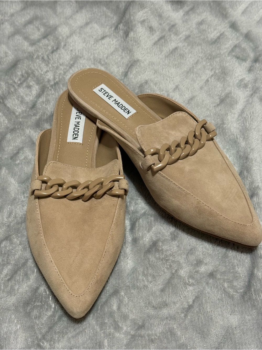 Steve Madden Beige/Tan Chain-Trim Pointed Suede Mules